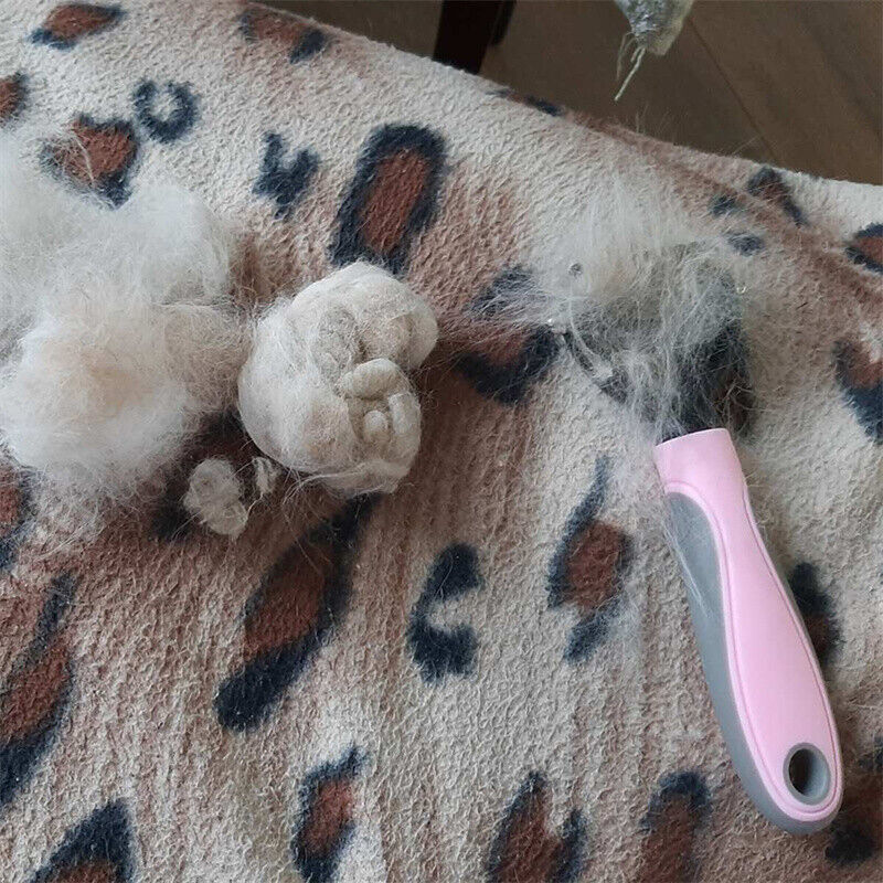 2-in-1 Grooming Brush for Dogs & Cats – Deshedding & Dematting Tool